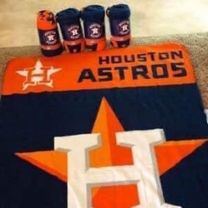 HOUSTON ASTROS fleece throw 40inx50. .102cmx127